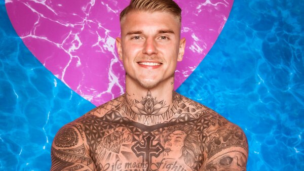 Meet the new Islander: Paco 🏝️💛
